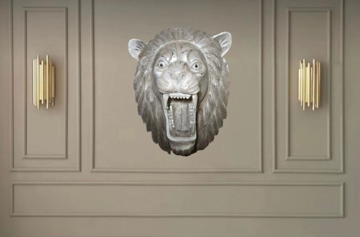 Rustic Wood Carving: Regal Lion